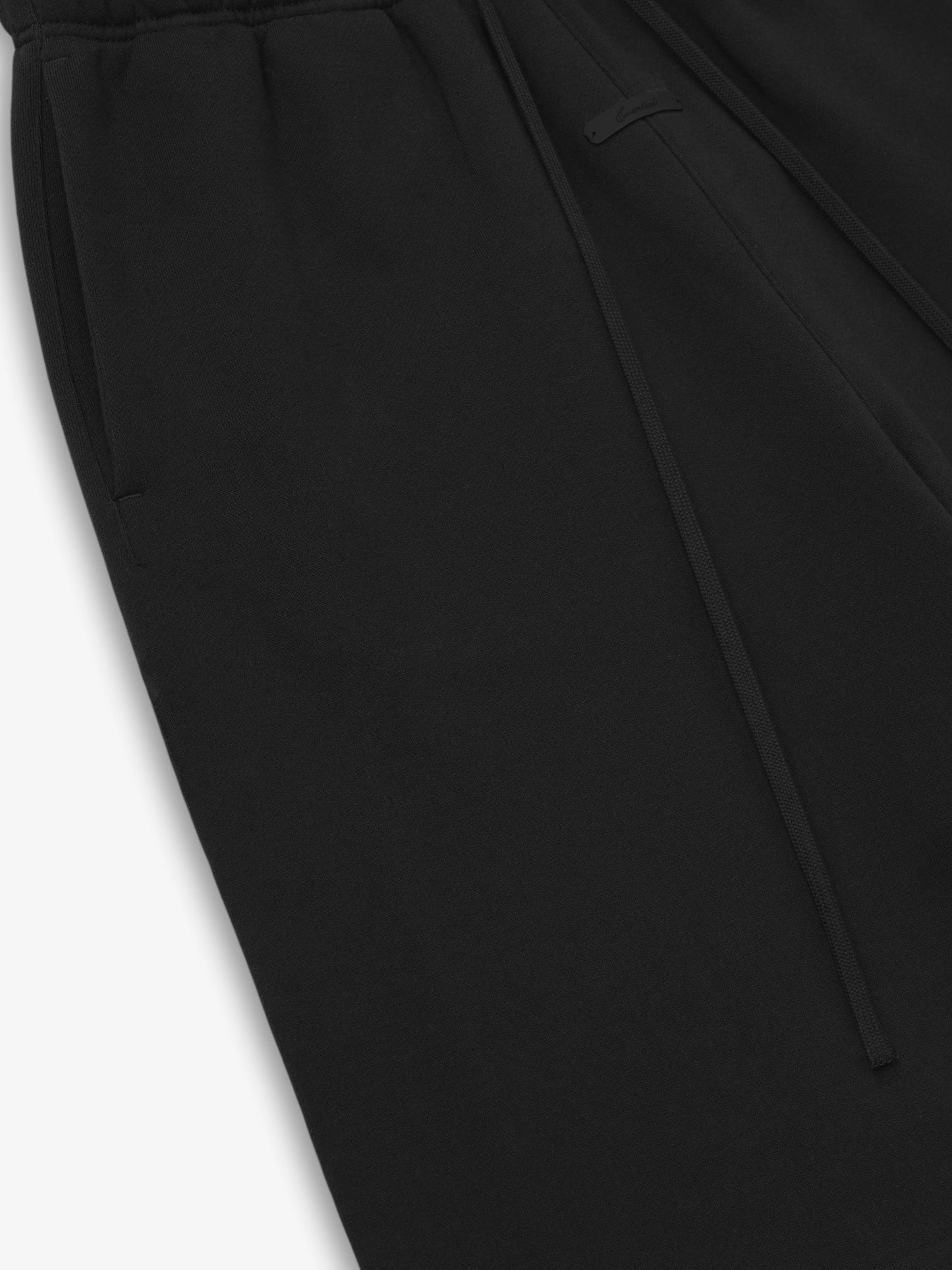 Fear of God Essentials Active Trace Relaxed Sweatshort